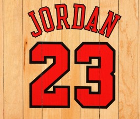 巴萨后防补强新动向，罗马诺曝迪萨西获推荐，塞内西同步进入考察名单