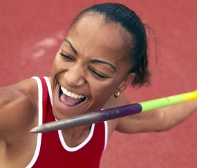 欧冠巅峰对决，青春枪手迎战德甲巨人，阿森纳与拜仁慕尼黑演绎进攻哲学碰撞