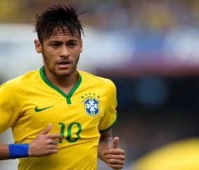 马德里竞技26-27赛季复古球衣谍照流出 粉黑炫目设计引燃球迷情怀