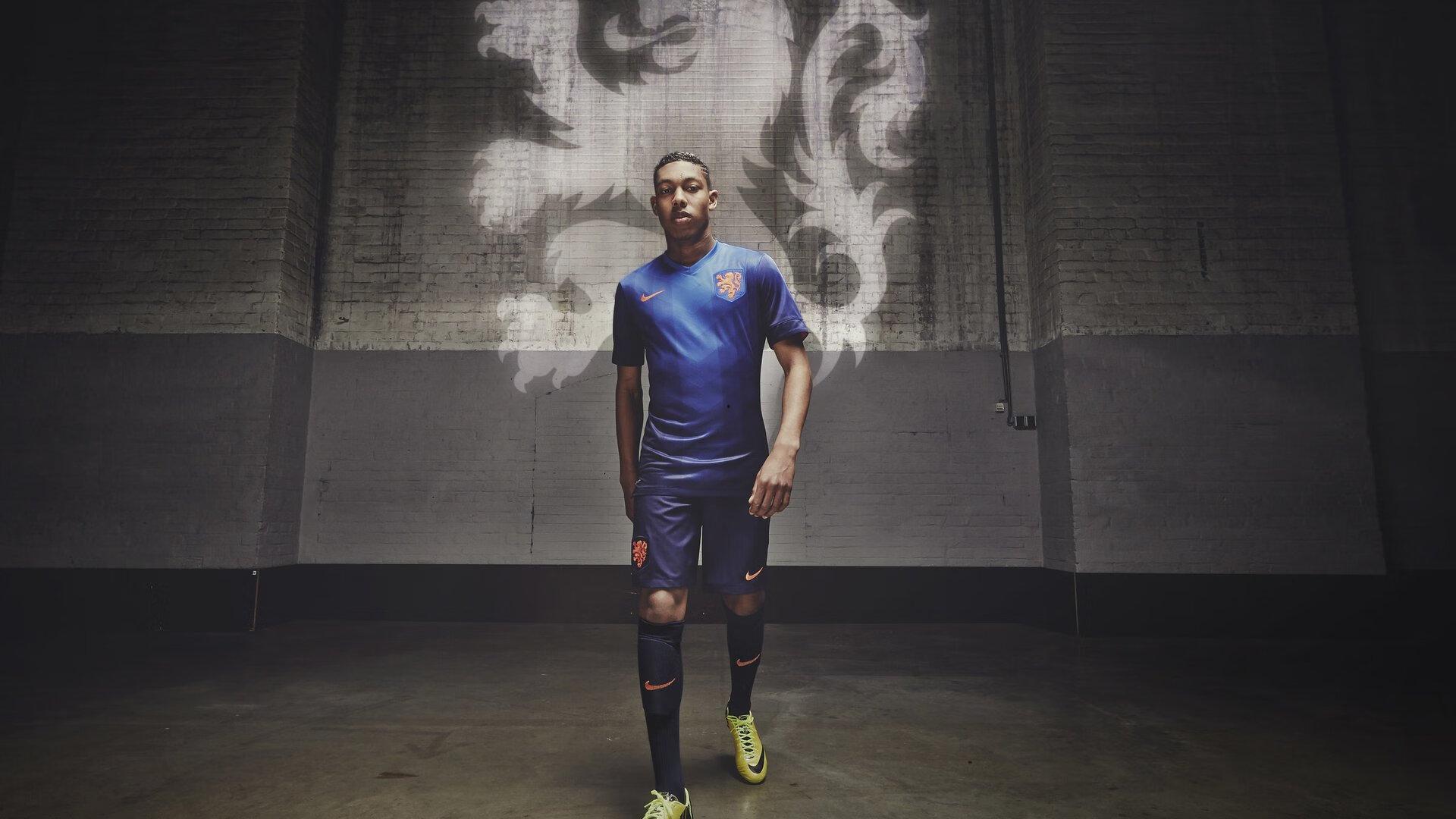 梅西含泪承诺重返诺坎普,巴萨是我永远的家与归宿