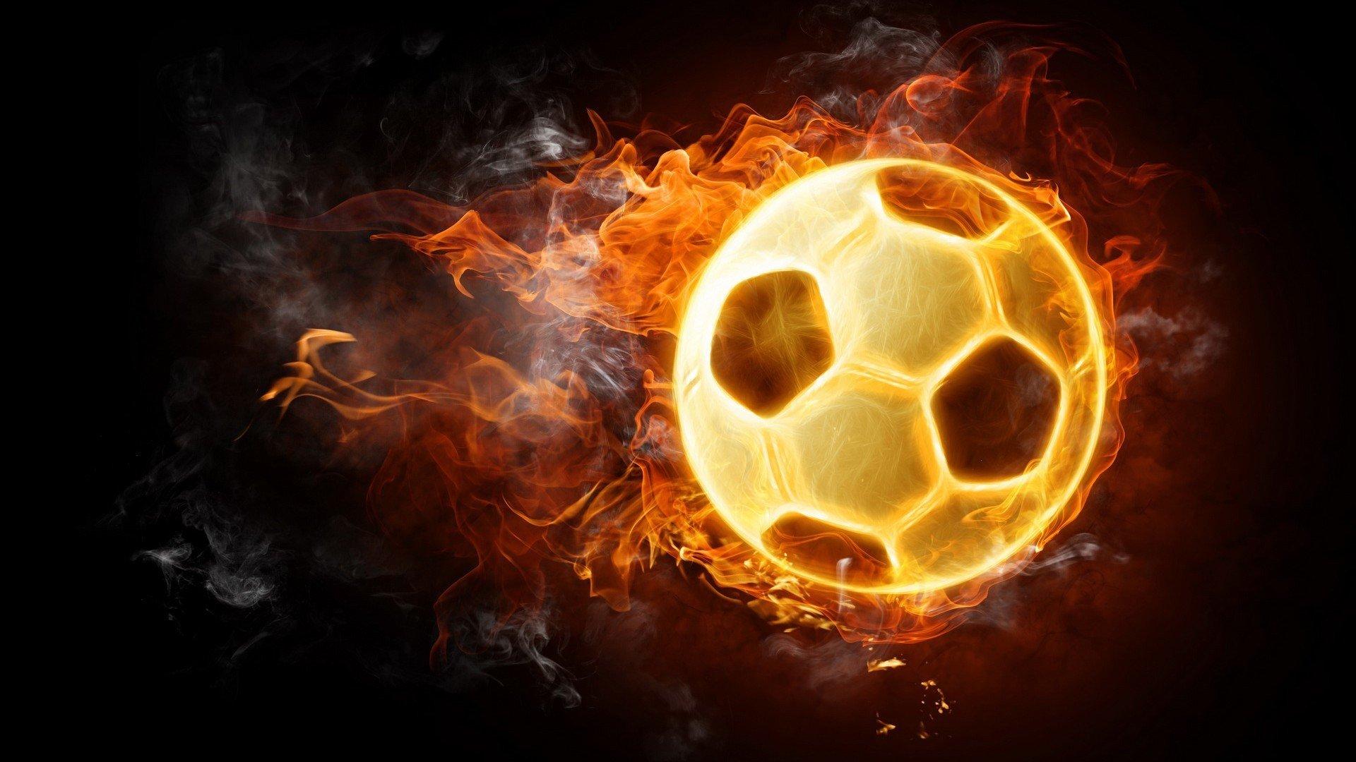 东亚对决战术解析引热议，日媒与网友聚焦中国足球进攻手段单一化现象